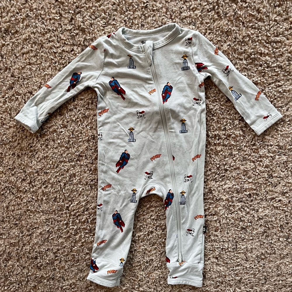 Kyte BABY Superman zippered romper 3-6M